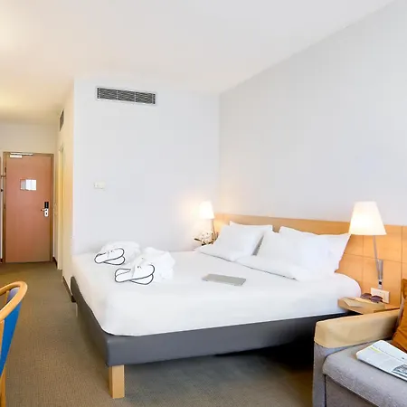 Novotel Corso Giulio Cesare