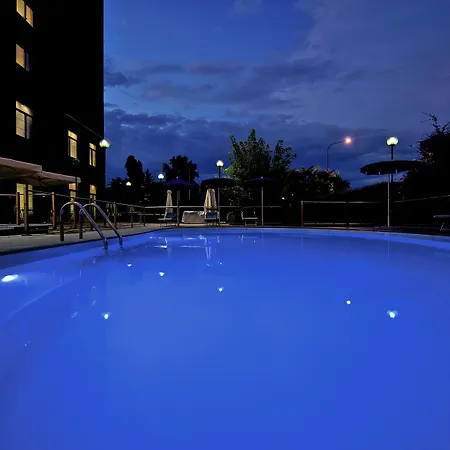 호텔 Novotel Corso Giulio Cesare 토리노