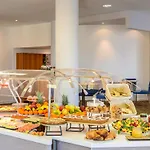 Hotel Novotel Corso Giulio Cesare 4*