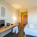 מלון Novotel Corso Giulio Cesare