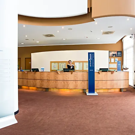 Novotel Corso Giulio Cesare 4*