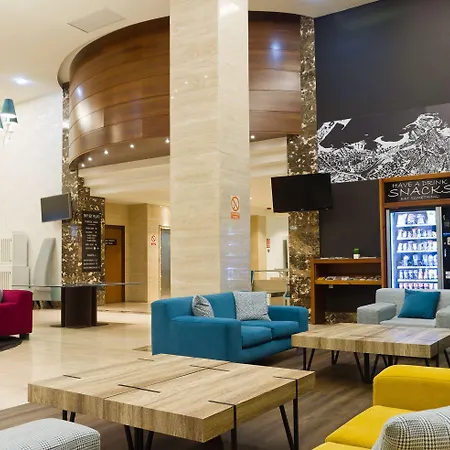 Hotel Novotel Corso Giulio Cesare 4*