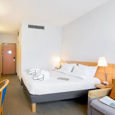 Novotel Corso Giulio Cesare