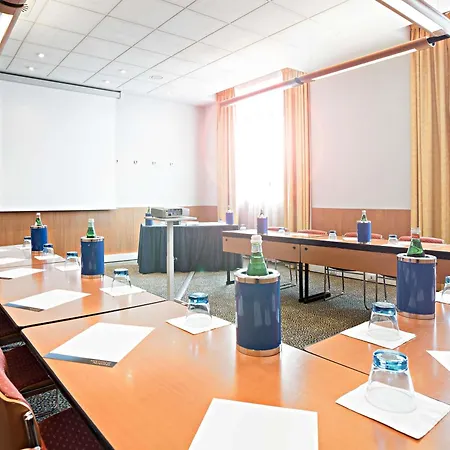 Novotel Corso Giulio Cesare Hotel Turin