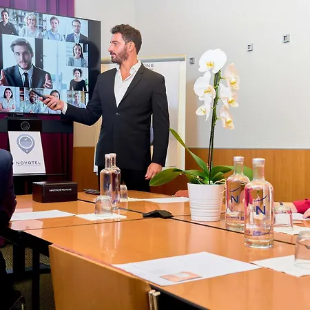 Отель Novotel Corso Giulio Cesare Турин