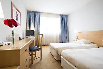 Novotel Corso Giulio Cesare Отель Турин