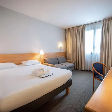 Novotel Corso Giulio Cesare