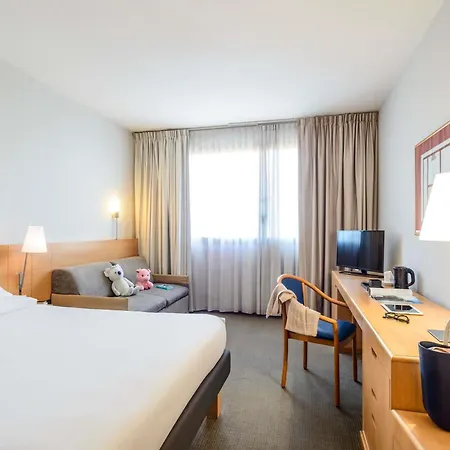 Novotel Corso Giulio Cesare Hotell Turin
