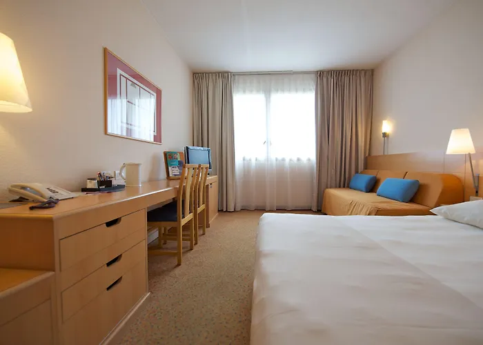 Novotel Corso Giulio Cesare Отель