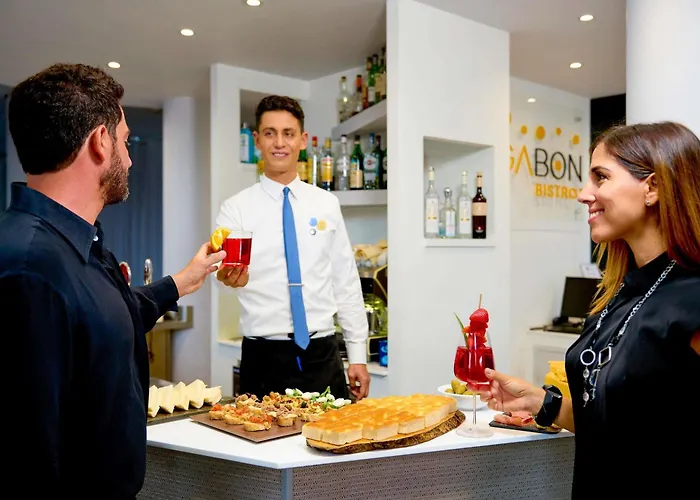 Hotel Novotel Corso Giulio Cesare 4*