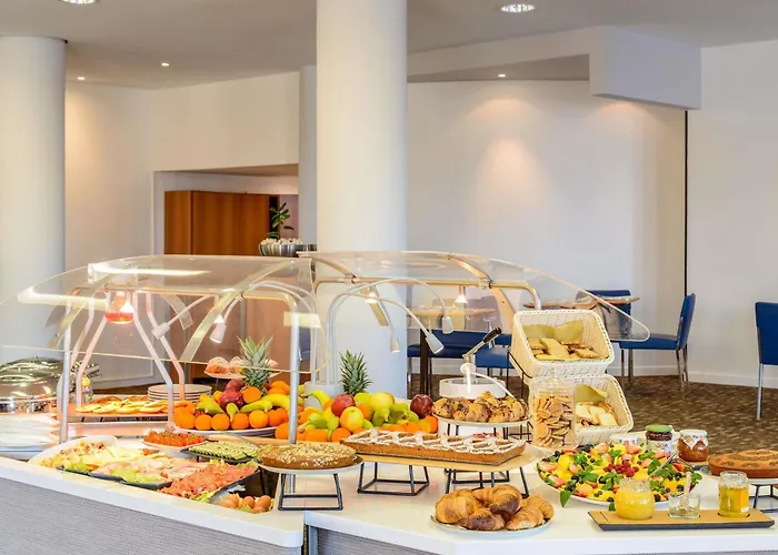 Hotel Novotel Corso Giulio Cesare 4*