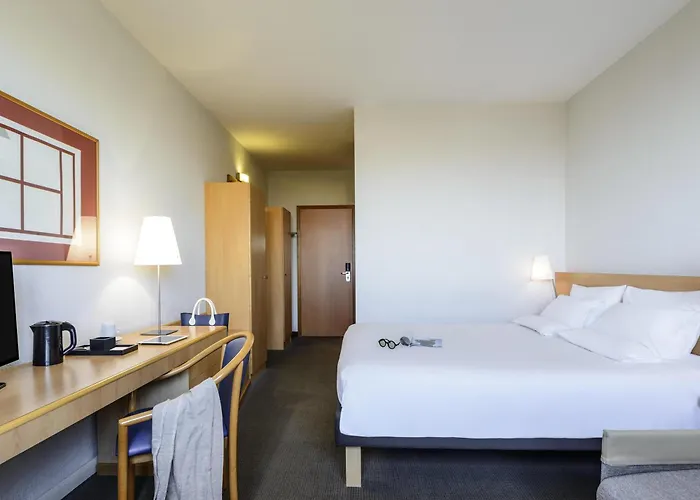 מלון Novotel Corso Giulio Cesare
