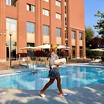 Hotel Novotel Corso Giulio Cesare 4*