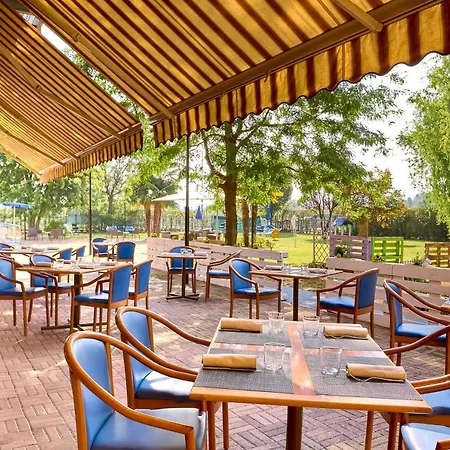 Hotel Novotel Corso Giulio Cesare 4*