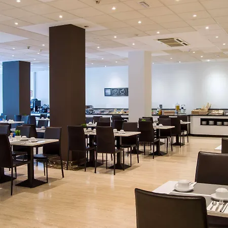 Hotel Novotel Corso Giulio Cesare 4*