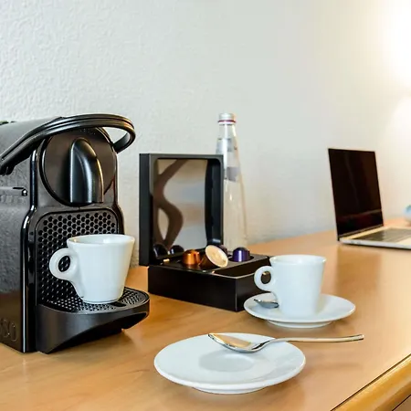 Hotel Novotel Corso Giulio Cesare 4*