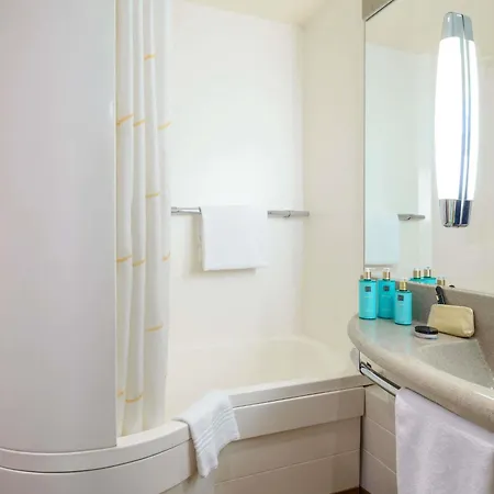 Hotel Novotel Corso Giulio Cesare 4*