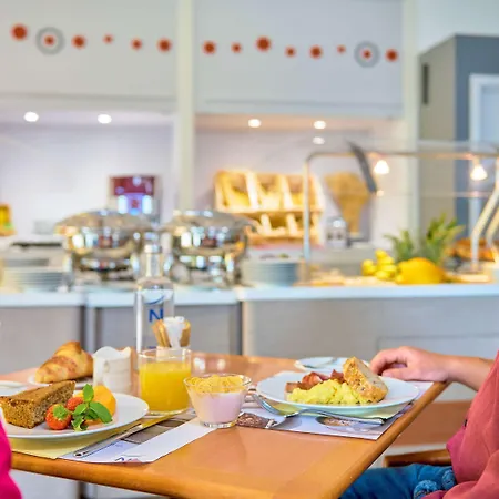 Novotel Corso Giulio Cesare Szálloda 4*