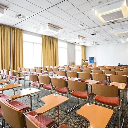Hotel Novotel Corso Giulio Cesare 4*