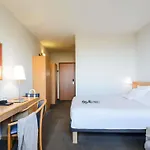 Novotel Corso Giulio Cesare فندق 4*